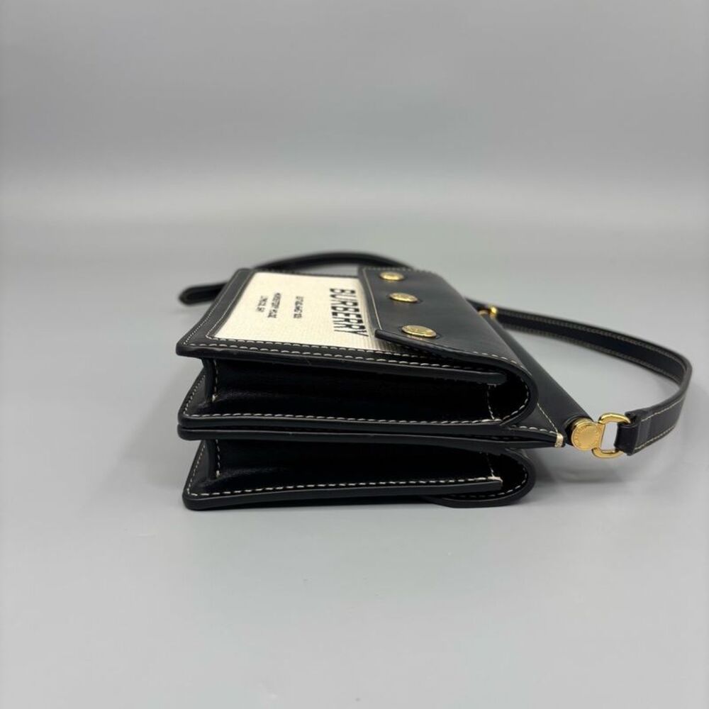 Burberry Women Pre-Loved Bag Very Good Condition - Picture 5 of 9